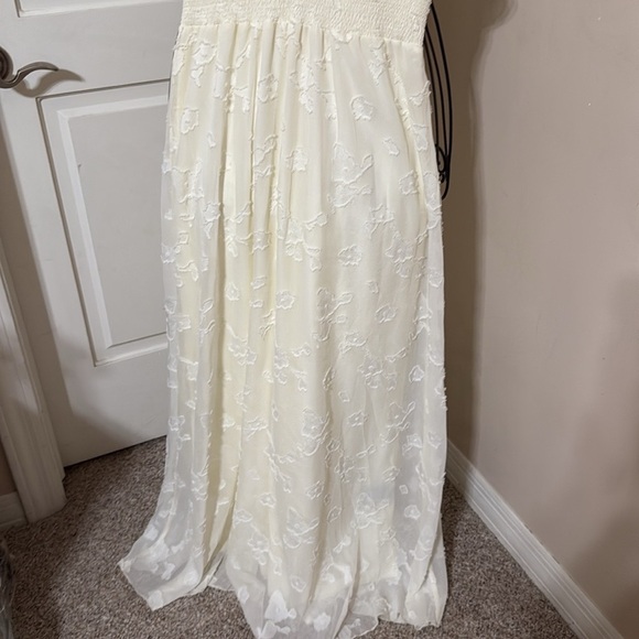 Baltic Born Feminine Cream Maxi Dress - Picture 3 of 8